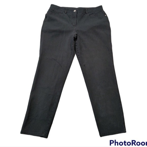 Chico's So Slimming Black Cropped Hi Rise Pant Size Medium, 10 - Picture 1 of 15